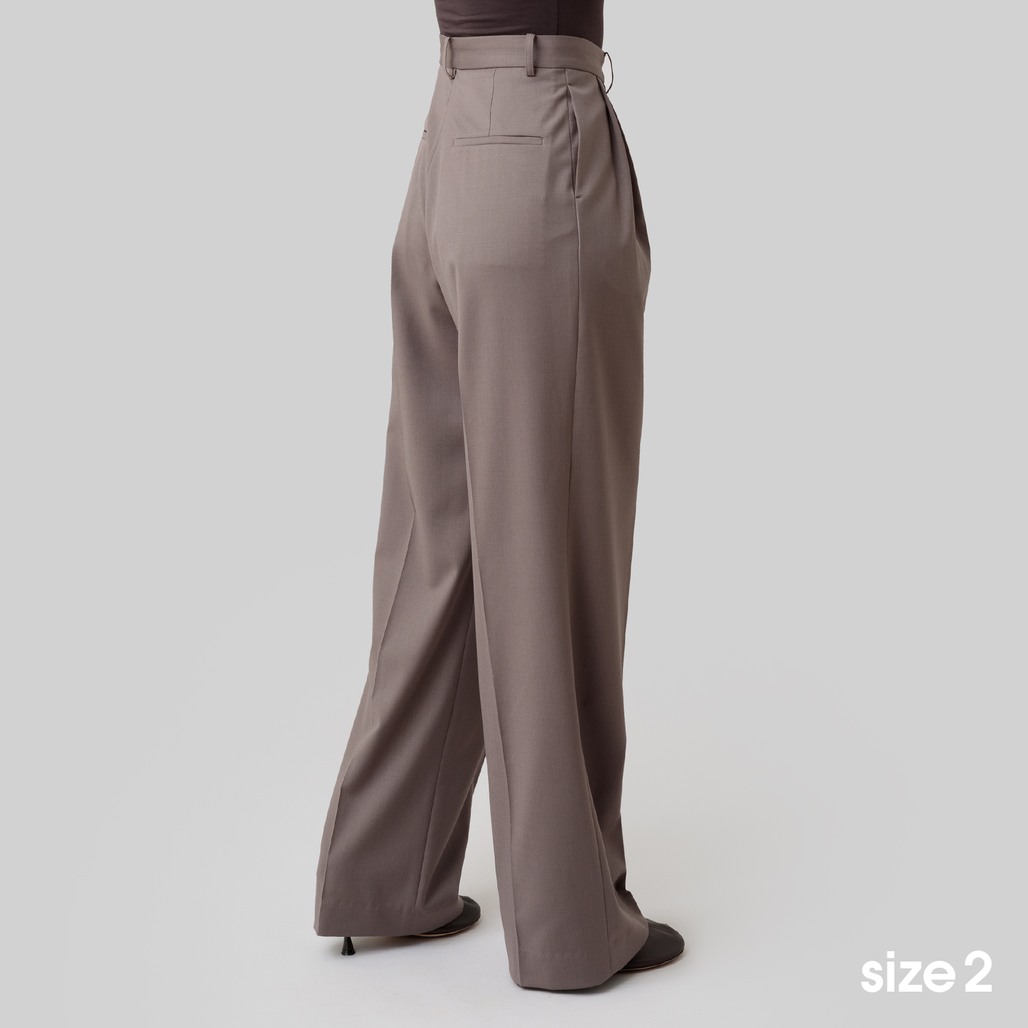 'slacks' beige