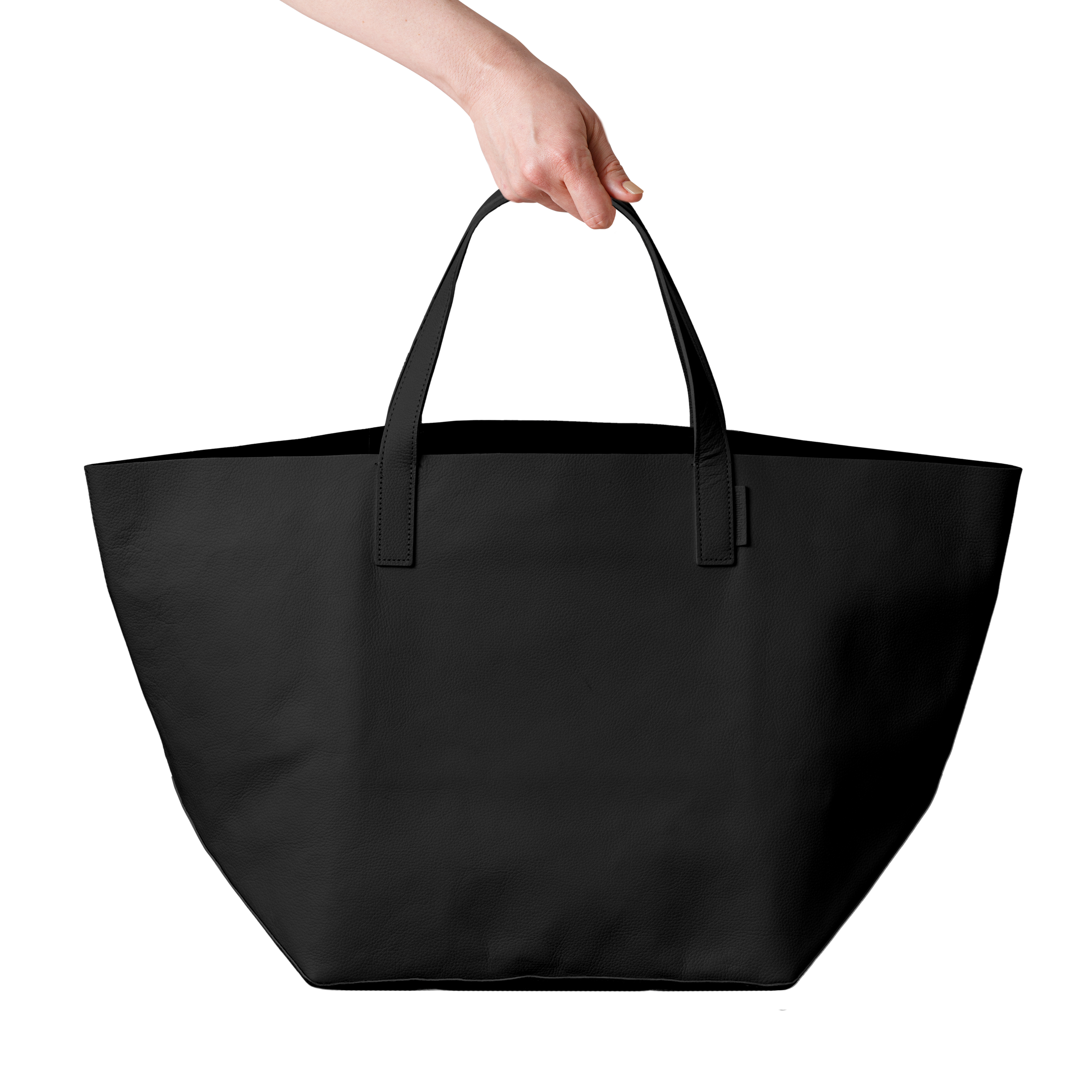 'big' more black［large］