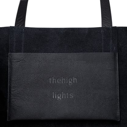 'big' more black［large］