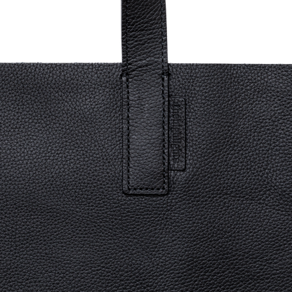 'big' more black［large］