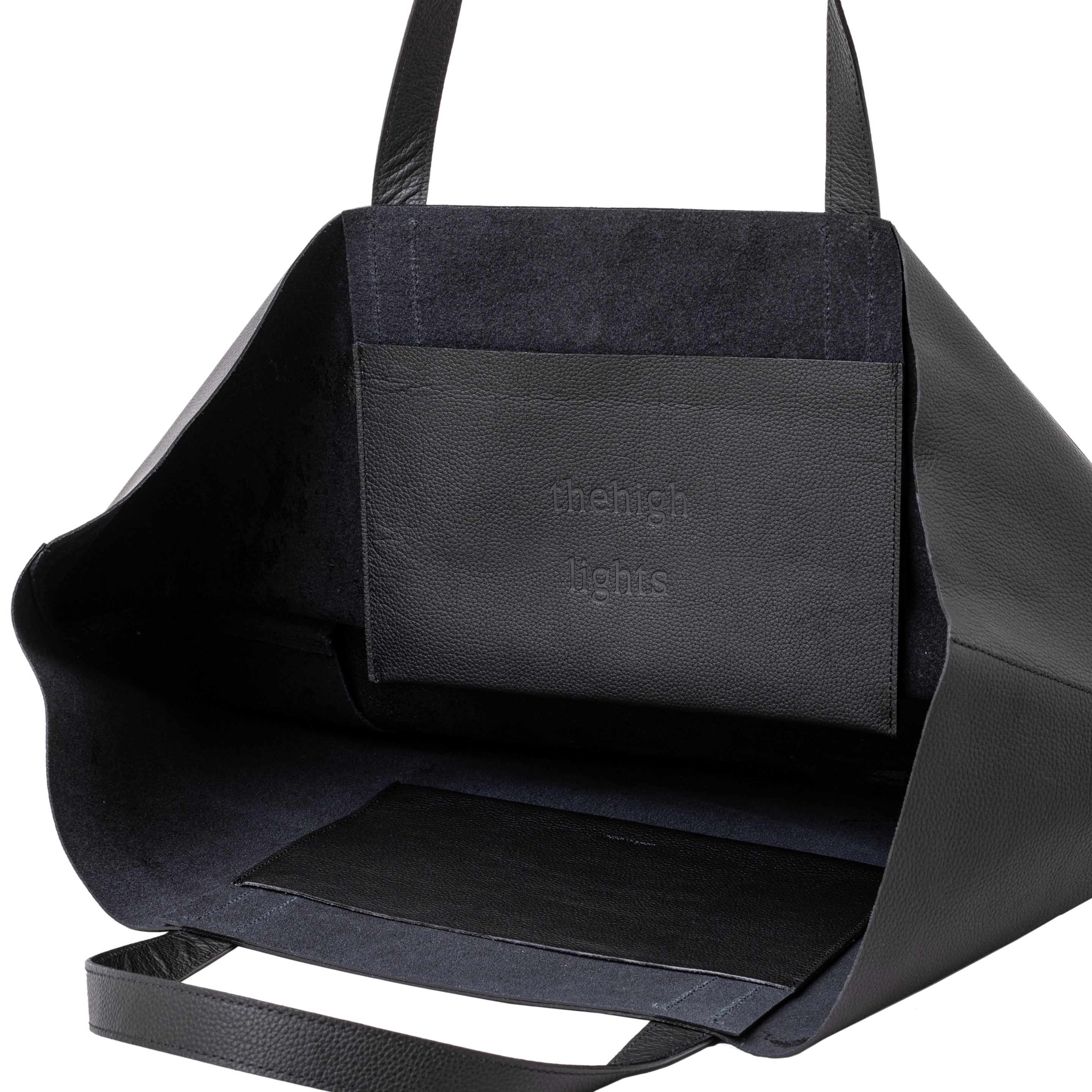 'big' more black［large］