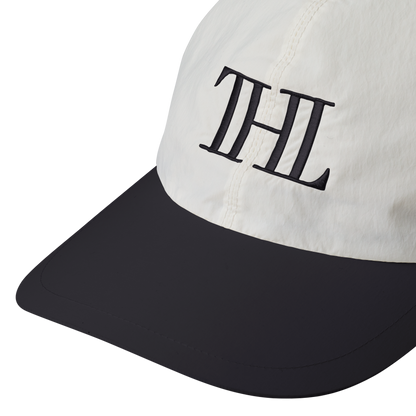 soft 'cap' white/black