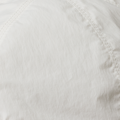 soft 'cap' white/black